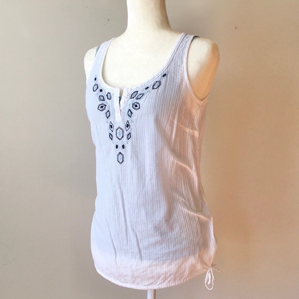 Faded Glory White Tank Top with Embroidery linen small 4-6